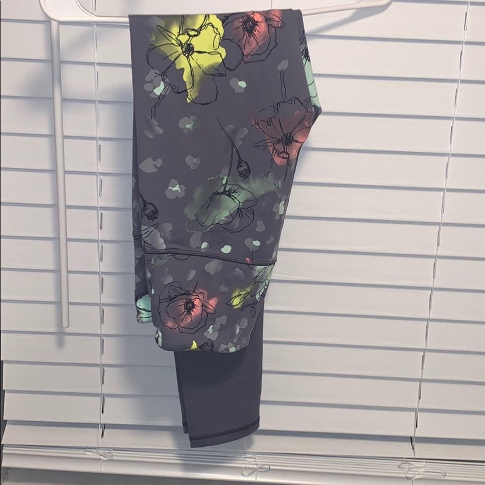 Victoria’s Secret workout pant